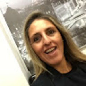 Meet your Posher, Simone